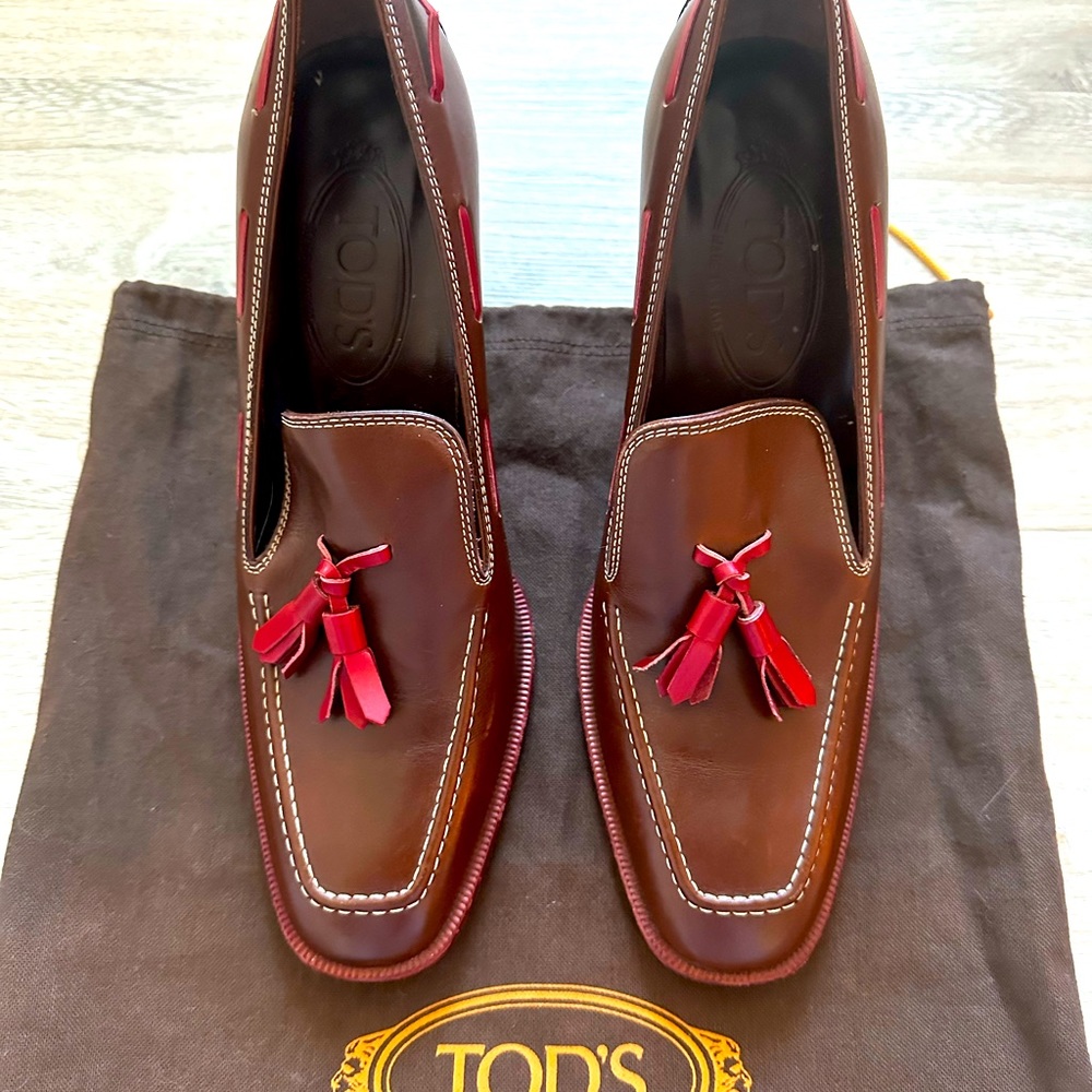 Tod’s loafers with heels size IT 38 1/2 in burgundy